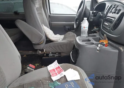 2003 Ford E-350 Super Duty Xl/Xlt from USA, damaged, VIN 1FBSS31L13HA69576